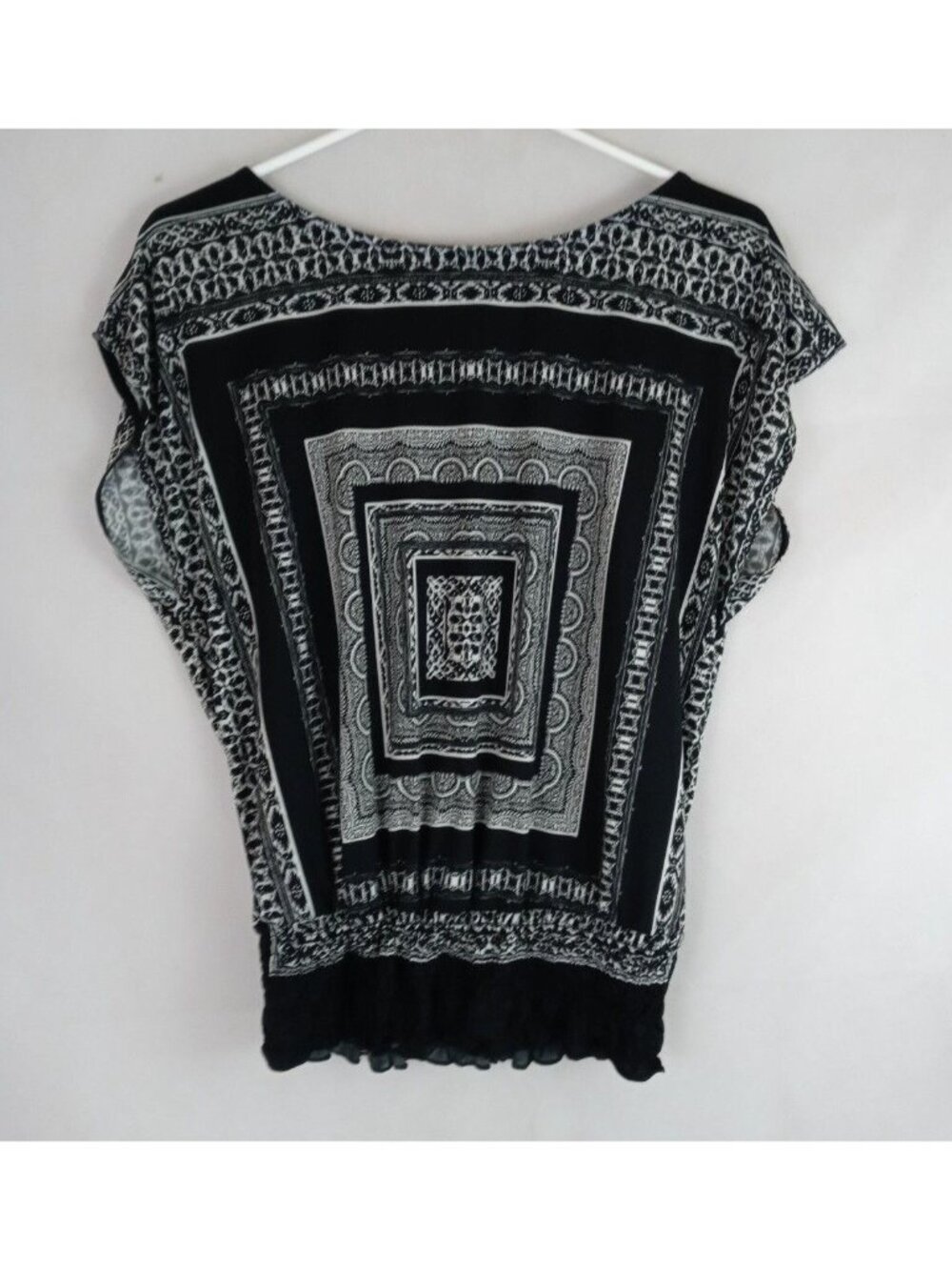 Heartsoul Women's Black & White Smooth & Silky Feeling Blouse Size XL
